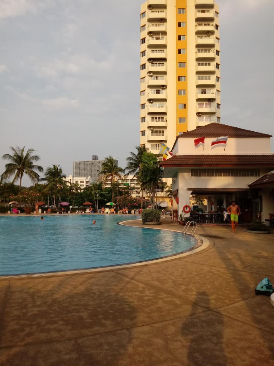 B&B View Talay 1B Apartments Pattaya Exterior photo