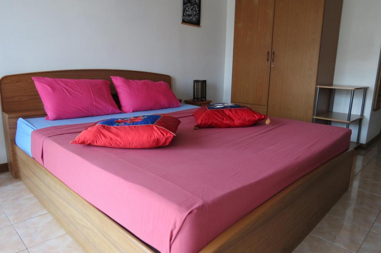 B&B View Talay 1B Apartments Pattaya Exterior photo