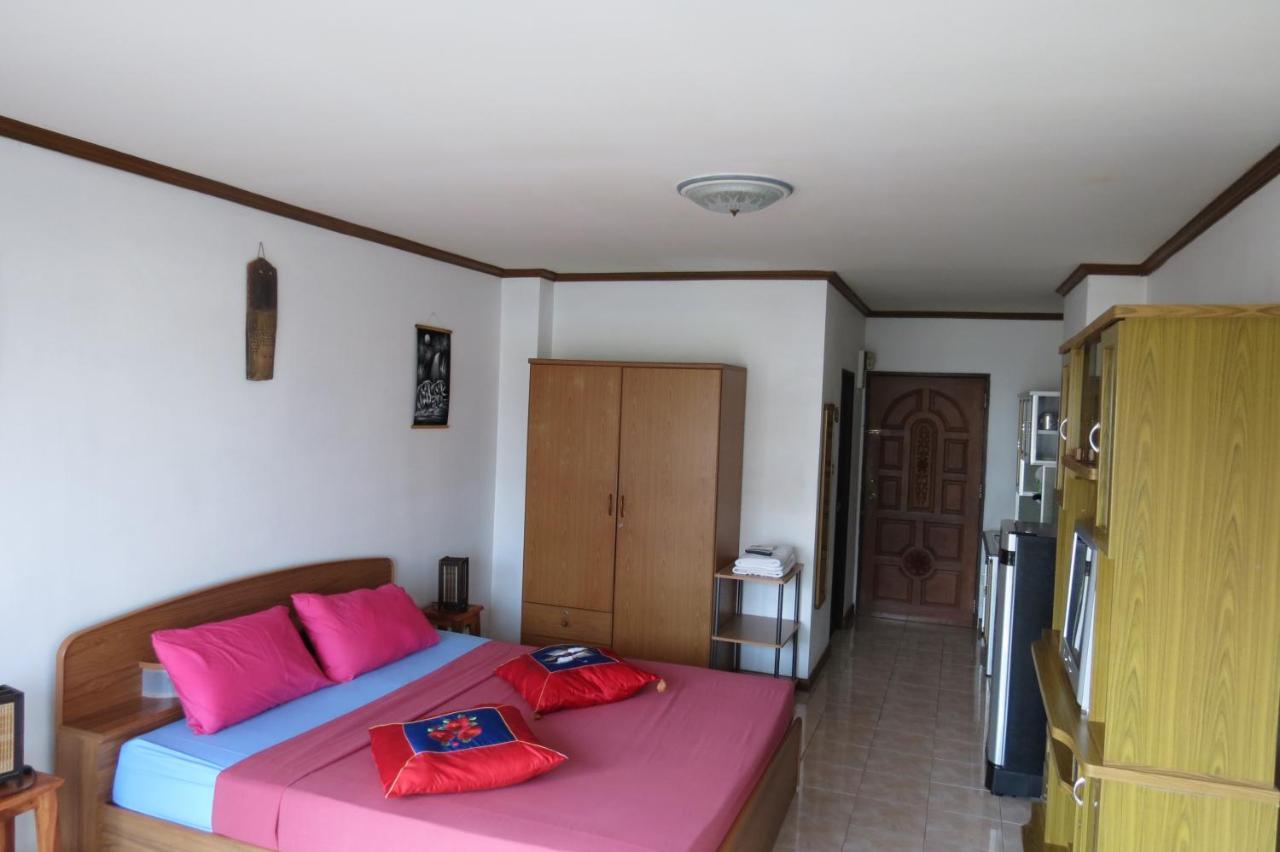 B&B View Talay 1B Apartments Pattaya Exterior photo