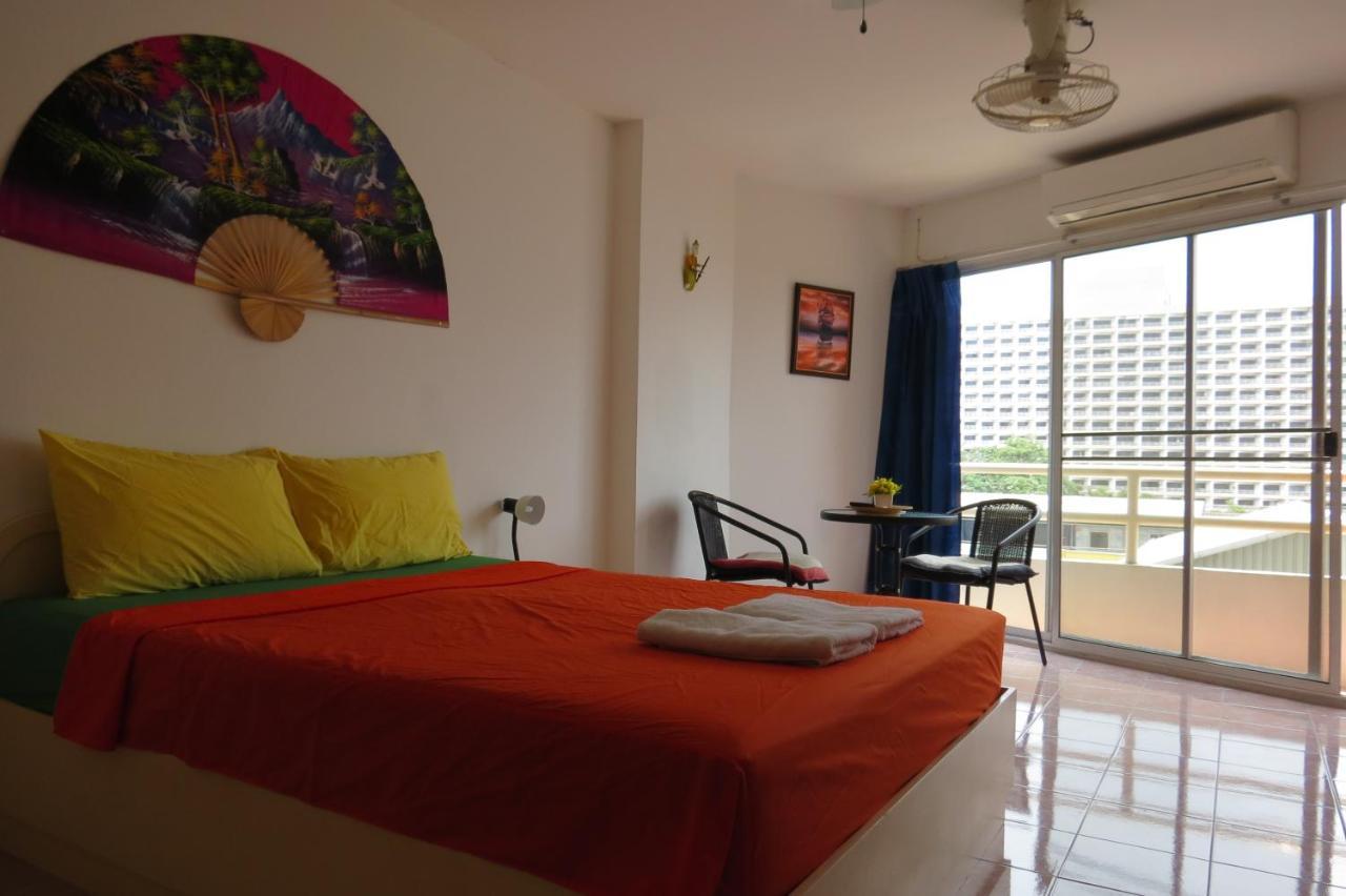 B&B View Talay 1B Apartments Pattaya Exterior photo